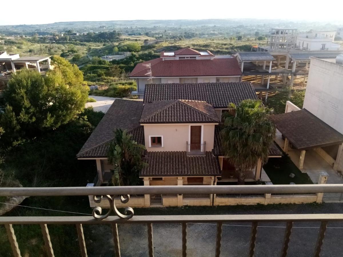 Rosa'S House Bed And Breakfast Santa Margherita di Belice Exterior foto