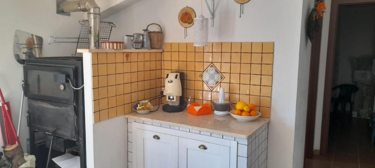 Rosa'S House Bed And Breakfast Santa Margherita di Belice Exterior foto
