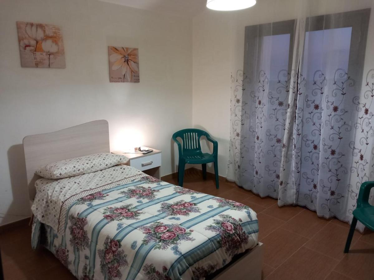 Rosa'S House Bed And Breakfast Santa Margherita di Belice Exterior foto